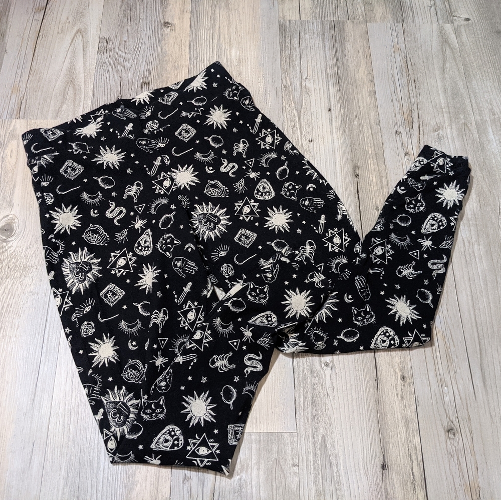 Torrid 🧙🪄Occult Leggings